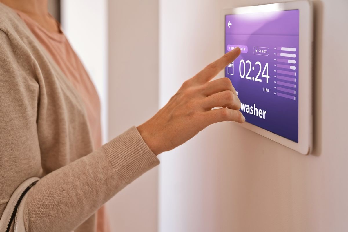 smart-home-touch-screen-controller-1