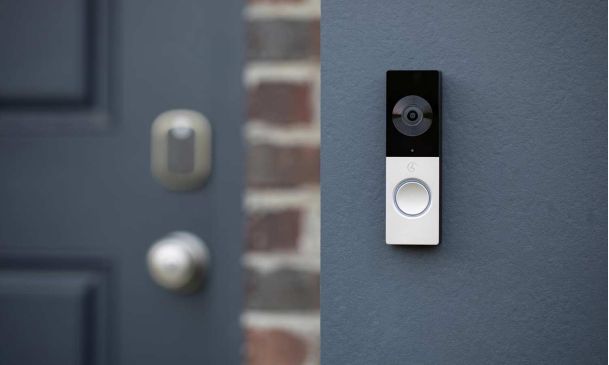 control4 chime doorbell with blue walls and doors