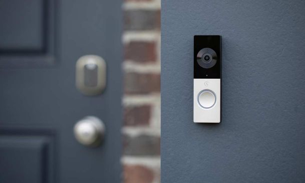 control4 chime doorbell with blue walls and doors